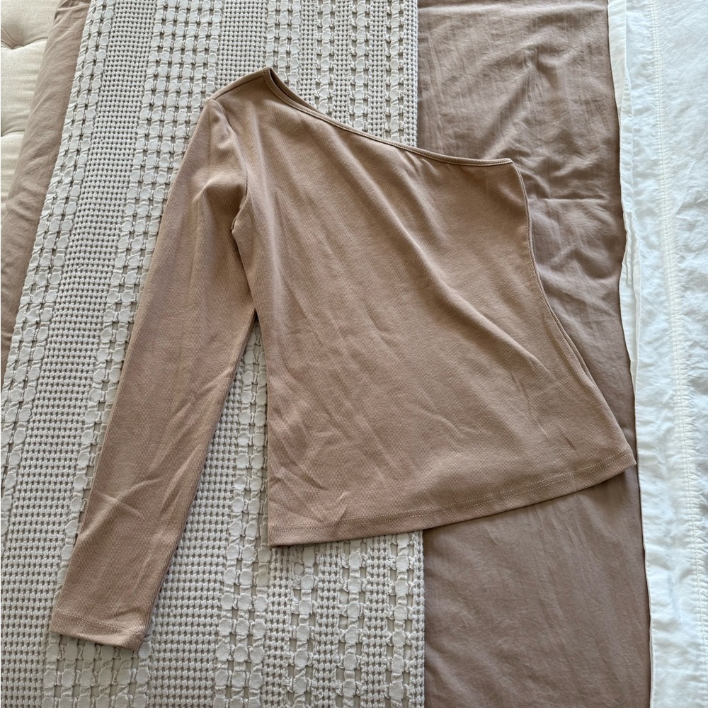 NEW Tan Ribbed One-Shoulder Long Sleeve Top Size L